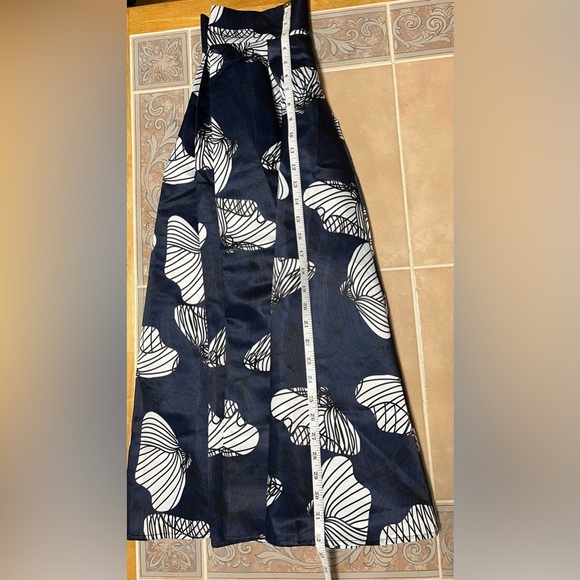 Meaneor Navy & White Floral A-Line Midi Skirt – Size M (NWT) - Picture 7 of 9